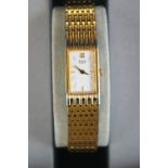 Seiko, a lady's quartz bracelet watch, with spare links,