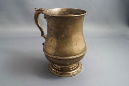 A William IV silver mug, possibly William Bennett, 12.
