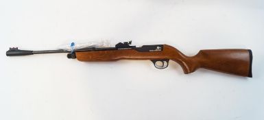S M K Rabbit Destroyer XT501, .22 CO2 Air Rifle, complete with 6 x CO2 cannisters.