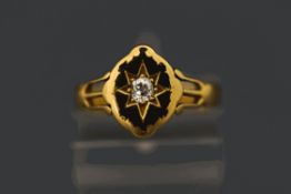 A late Victorian diamond set ring, stamped '18ct',