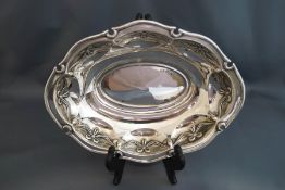 A silver oval fruit dish, maker R.P.