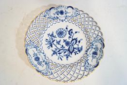 A 20th century Meissen onion pattern plate,