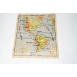 A mid-20th century French teaching map of North and South America, double sided,