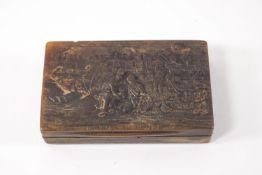 An early 19th century French horn snuff box,