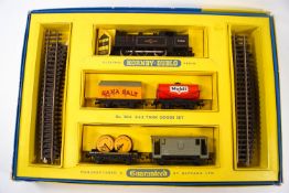A Hornby Dublo electric train set, 2016, with 0-6-2 Tank Goods Train,