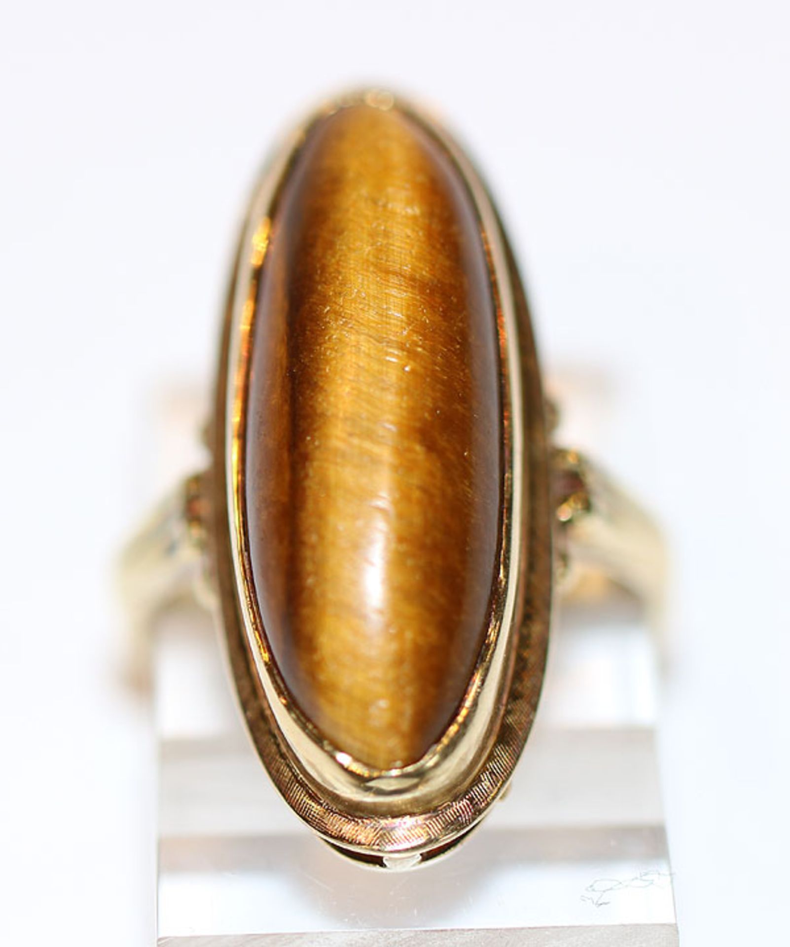 14 k Gelbgold Ring mit Tigerauge, Gr. 63, 10,3 gr.