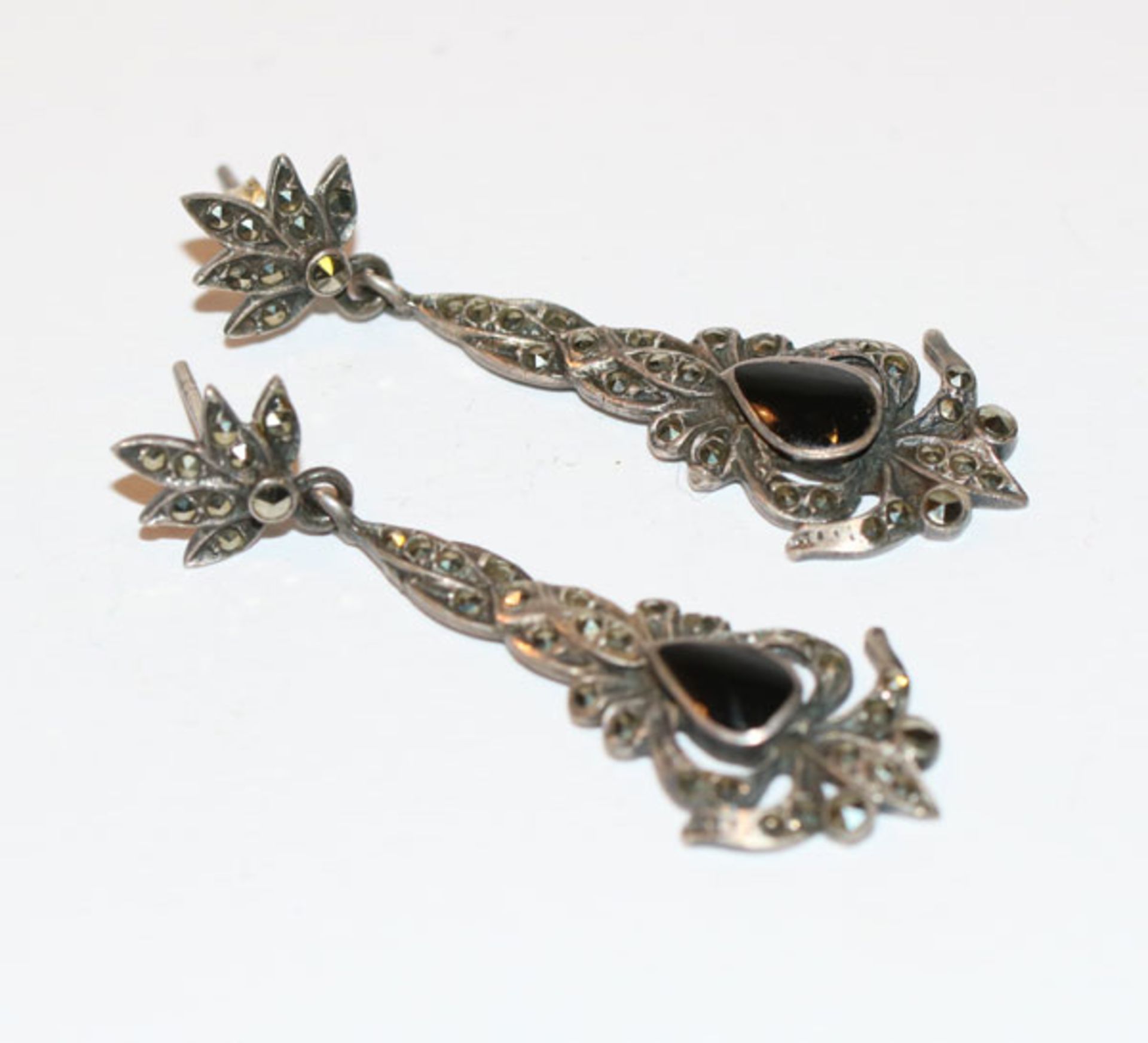 Paar 925 Silber Ohrhänger mit Markasiten und schwarzem Email, L 4,5 cm