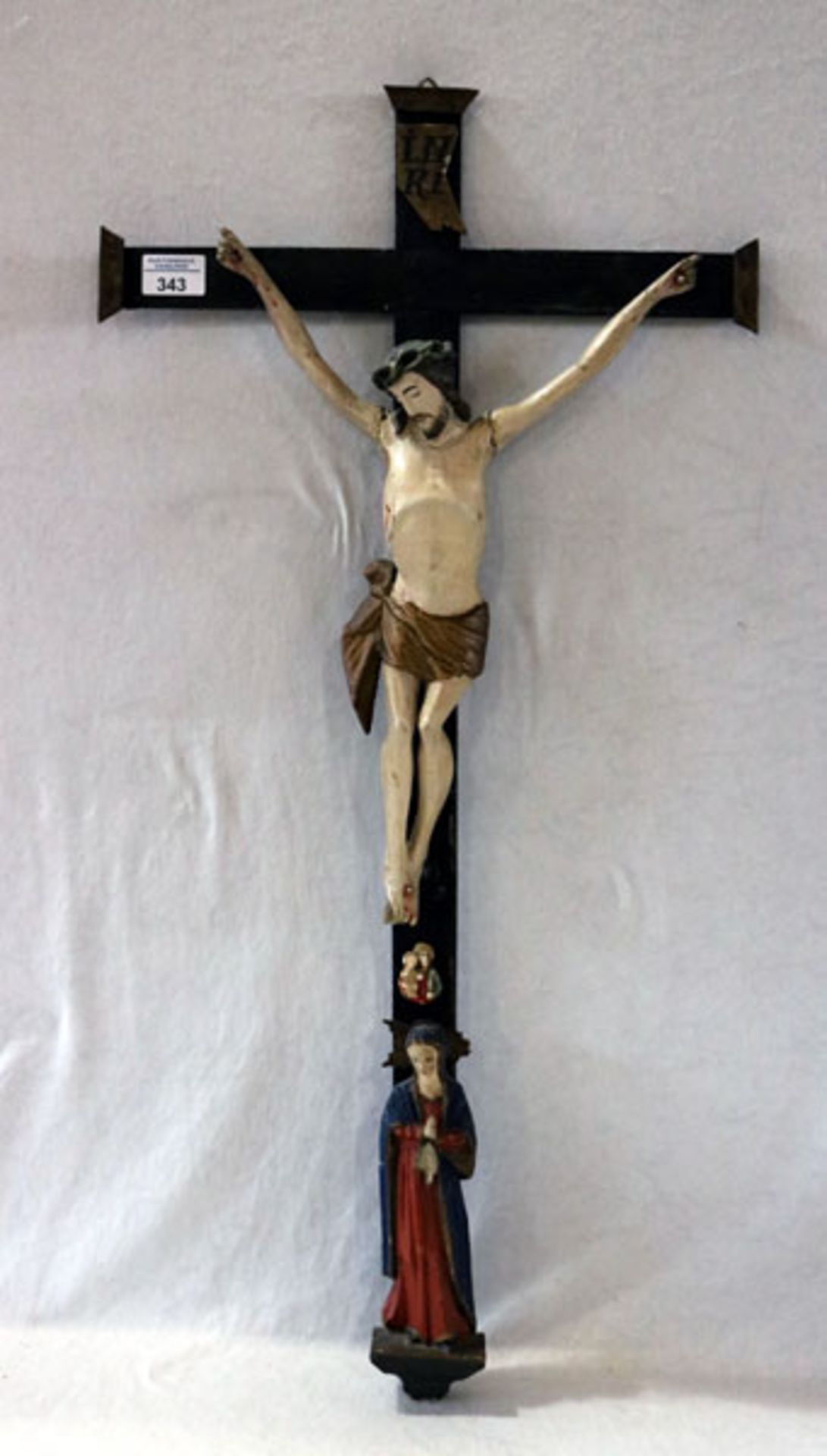 Holzkreuz mit Korpus Christi und Assistenzfigur Maria, farbig gefaßt, wohl Oberammergau 19.