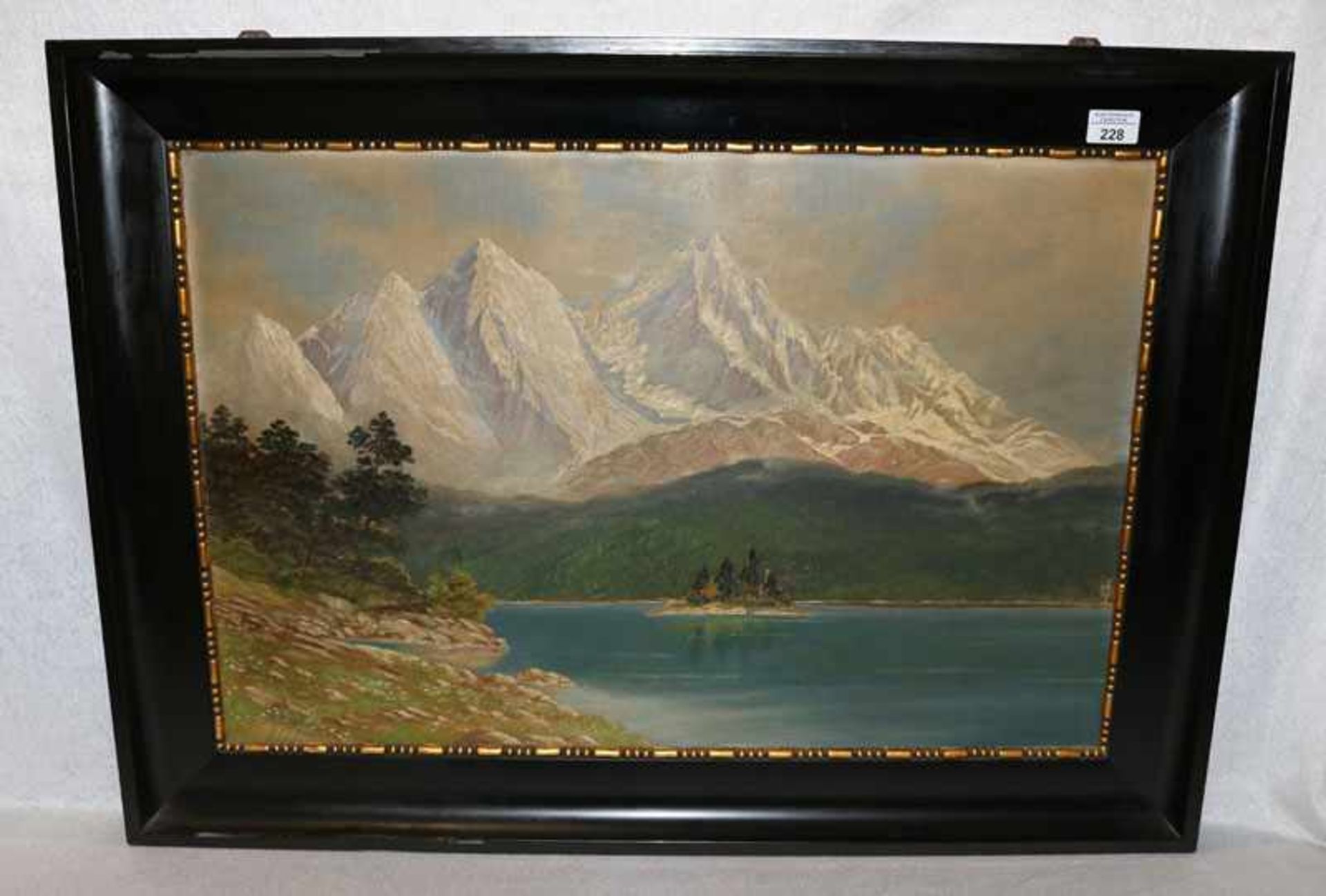 Gemälde ÖL/Karton 'Eibsee mit Blick zur Zugspitze', signiert R. Siegert. Plauen, gerahmt, Rahmen
