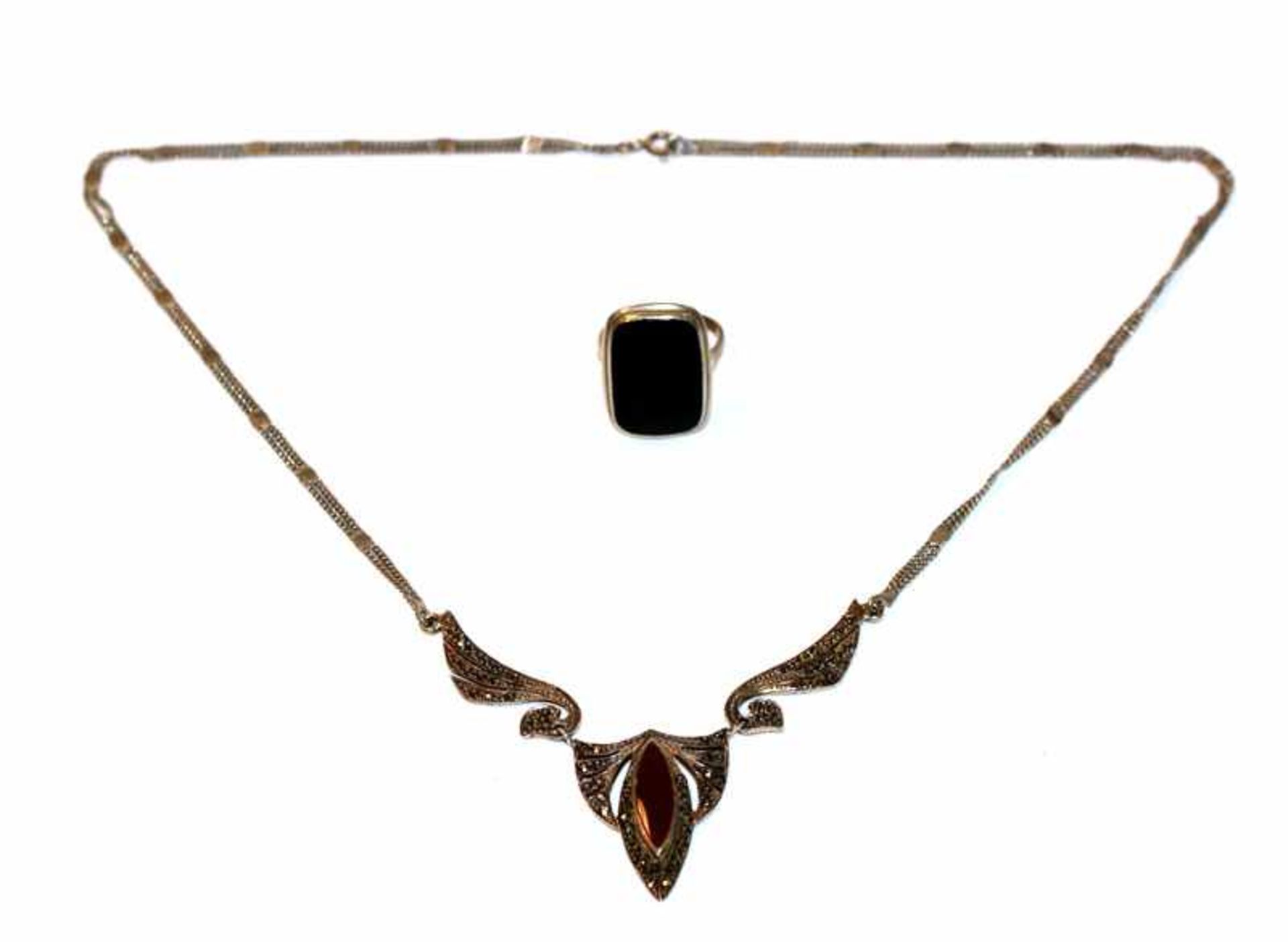 Silber Collierkette mit Markasiten und braunem Email, L 46 cm, und Silber Ring mit schwarzem