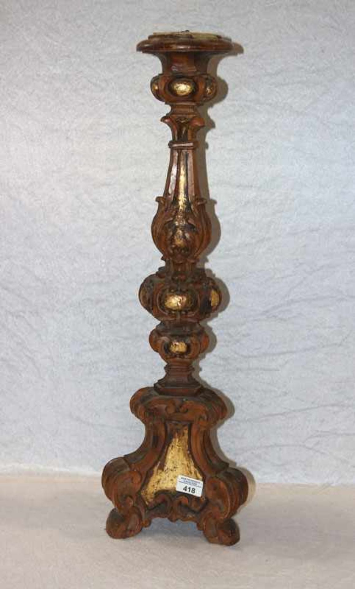 Holz Kerzenleuchter, teils gold bemalt, H 69 cm, D 22 cm, Gebrauchsspuren