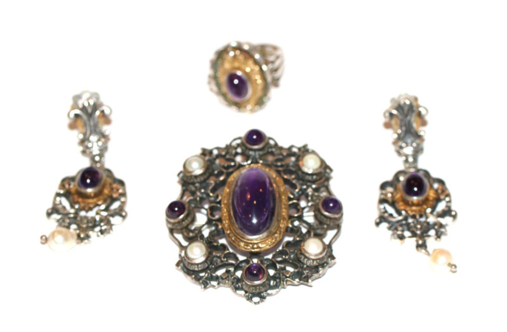 Silber Schmuck-Set mit Amethysten und Perlen, teils vergoldet, Anhänger/Brosche, H 5 cm, B 4,5 cm,