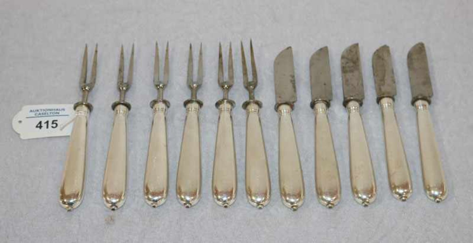 Austernbesteck, 5 Messer und 6 Gabeln, versilbert, Gebrauchsspuren