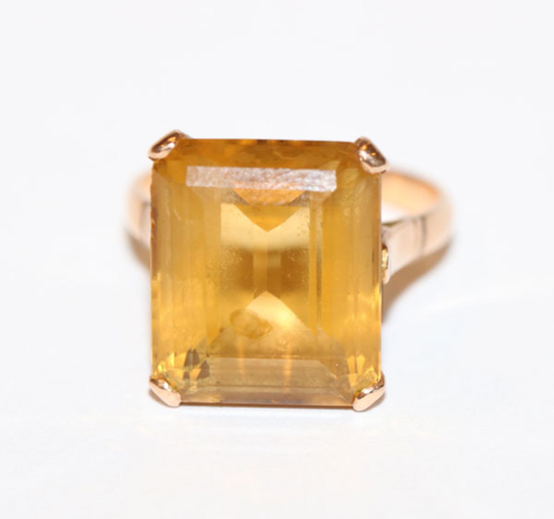14 k Gelbgold (geprüft) Ring mit Topas, Gr. 52, 5,6 gr.