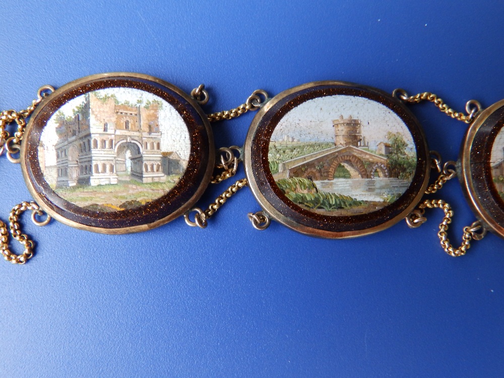 An early 19thC Italian micro-mosaic 'Grand Tour' gold necklace, comprising 12 graduated oval - Bild 6 aus 9