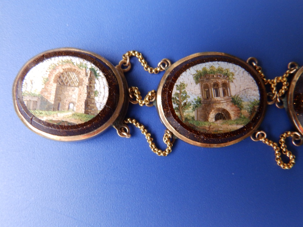 An early 19thC Italian micro-mosaic 'Grand Tour' gold necklace, comprising 12 graduated oval - Bild 7 aus 9