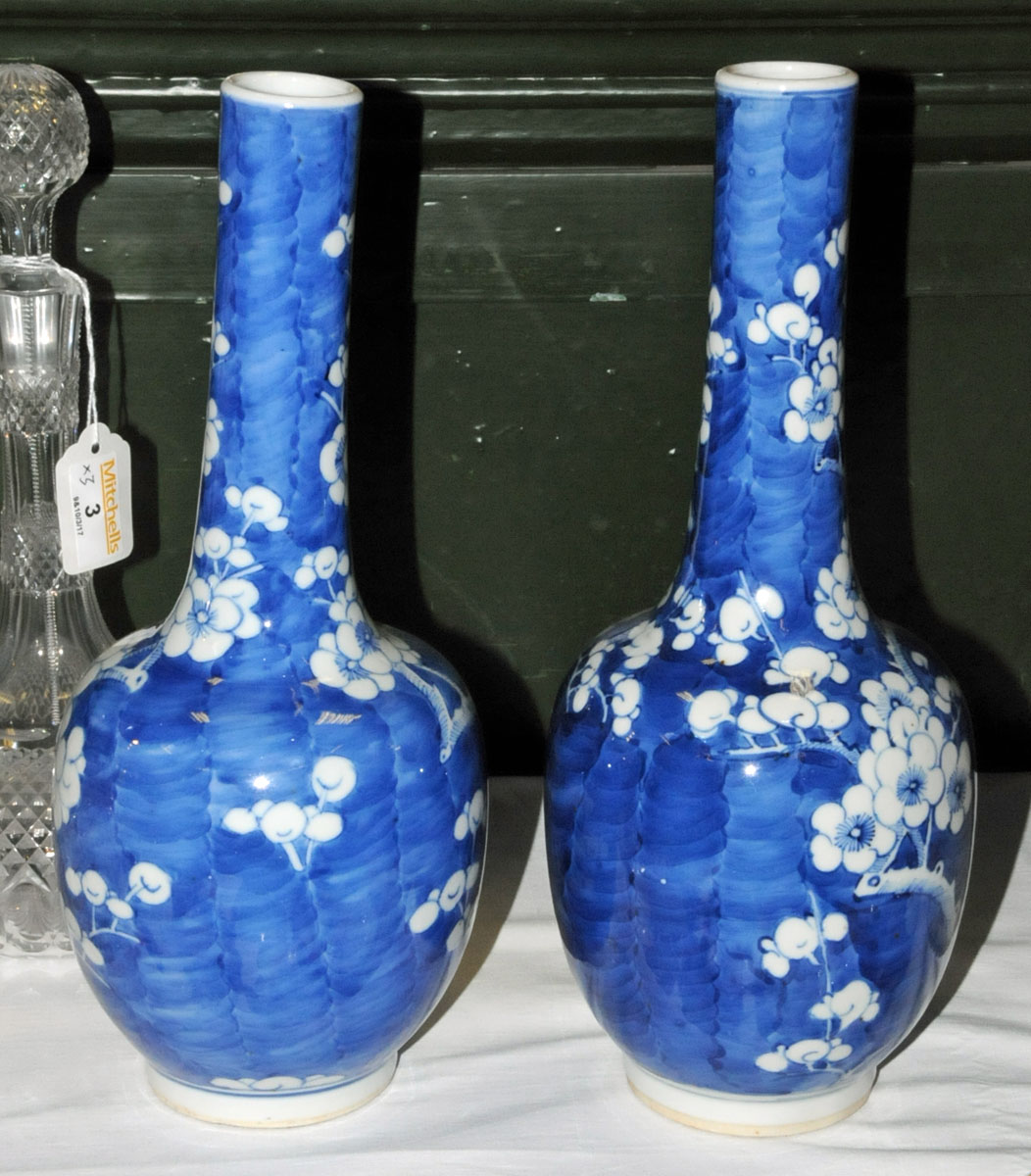 A pair of 19th century Chinese prunus vases, club shaped and with four character mark to base. - Image 3 of 7