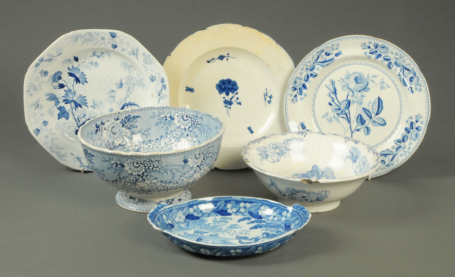 A 19th century Davenport blue and white transfer printed foliate patterned fruit bowl, diameter 23.