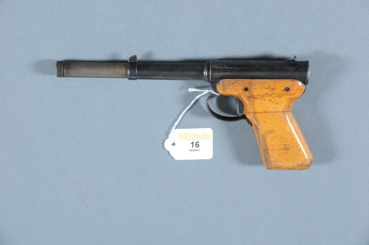 Diana Model 2 .177 air pistol, Made in Great Britain. Overall length uncocked 24 cm.