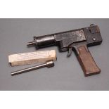 Cash Captive Bolt pistol with spare bolts. Serial No. 23044.