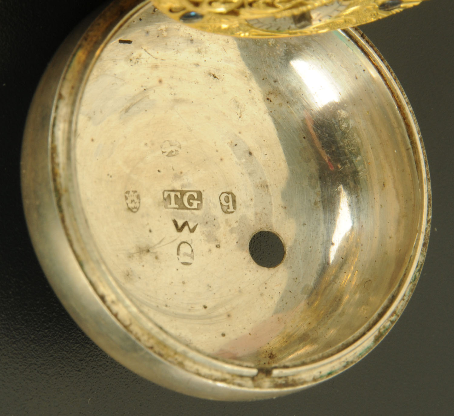 A George III silver pair cased verge pocket watch, by Edward Hemmen, London, 15755, - Image 4 of 5