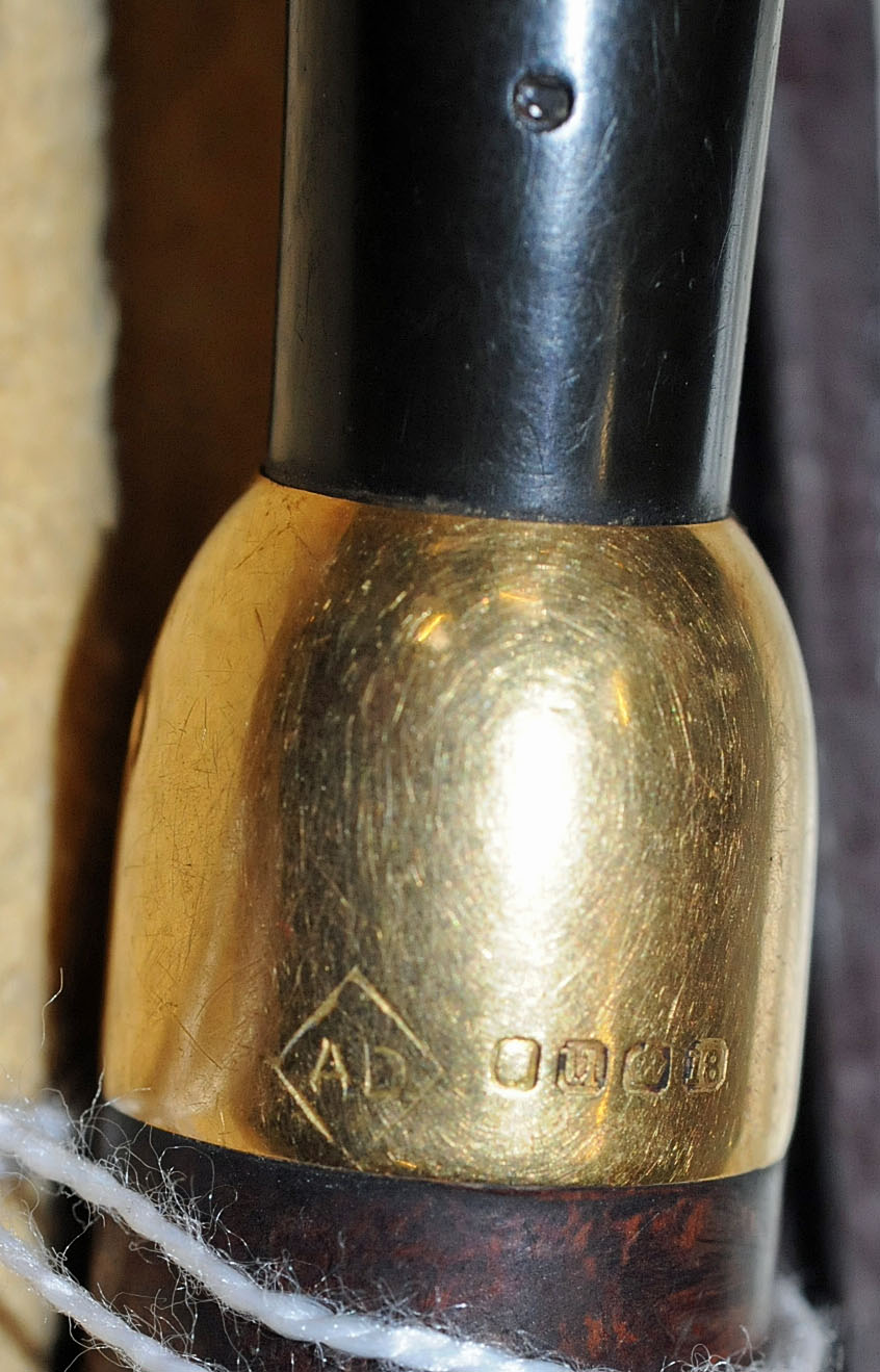 An Alfred Dunhill bruyere root pipe, circa 1915, with 18 ct gold mount and vulcanite mouth piece, - Image 6 of 10