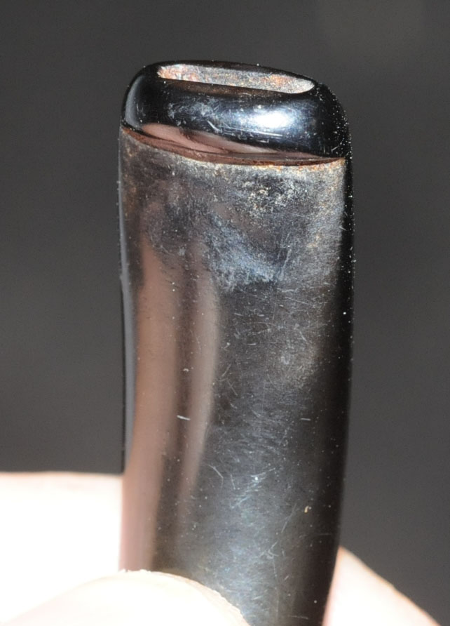 An Alfred Dunhill bruyere root pipe, circa 1915, with 18 ct gold mount and vulcanite mouth piece, - Image 7 of 10