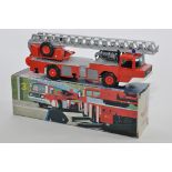 Scarce GAMA 1/50 Maggie Deutz IVeco 4X4 Extending Ladder Fire Truck. NM in E Box.