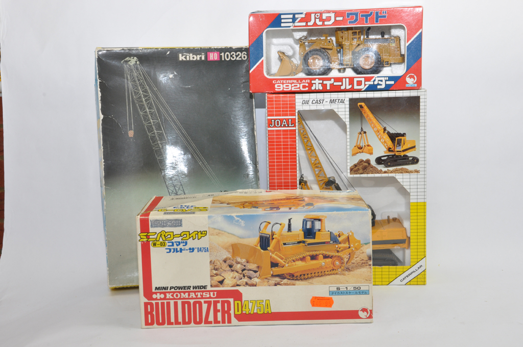 Diecast Construction Model group including Komatsu D475A, CAT 992C Wheel Loader plus Joal and