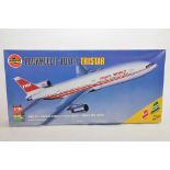 Airfix 1/144 Lockheed L-1011-1 Tristar Aircraft Kit. Unchecked but appears complete.
