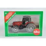 Siku 1/32 Massey Ferguson 8280 Tractor. M in Box.