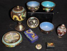 A collection of various Chinese cloisonne wares to include dragon decorated gourd shaped vase on
