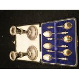 A cased set of six George V silver apostle spoons (Birmingham, 1923 and 1925),