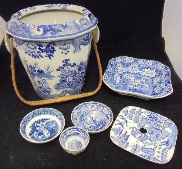 A Mason's ironstone Willow pattern slop pail,