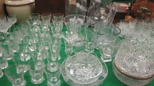 A set of Paris Musees drinking glasses with moulded bee decoration, various further glass vases,