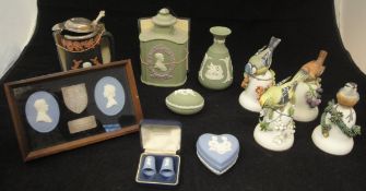 A collection of various china wares to include Wedgwood Royal Wedding Collection 1981 teapoy