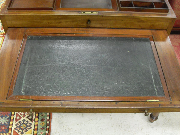 A 19th Century mahogany Rudd style dressing table, - Image 14 of 22