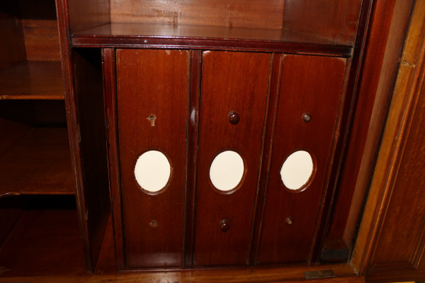 A circa 1900 satinwood cabinet, - Image 13 of 20