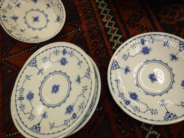 A collection of "Denmark" pattern blue and white dinner wares, - Image 5 of 11