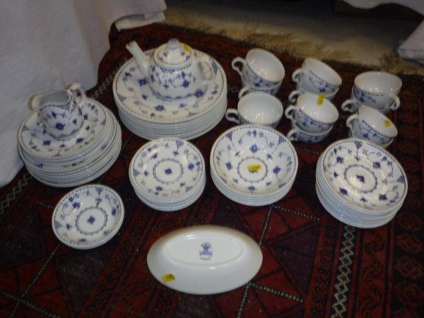 A collection of "Denmark" pattern blue and white dinner wares, - Image 2 of 11