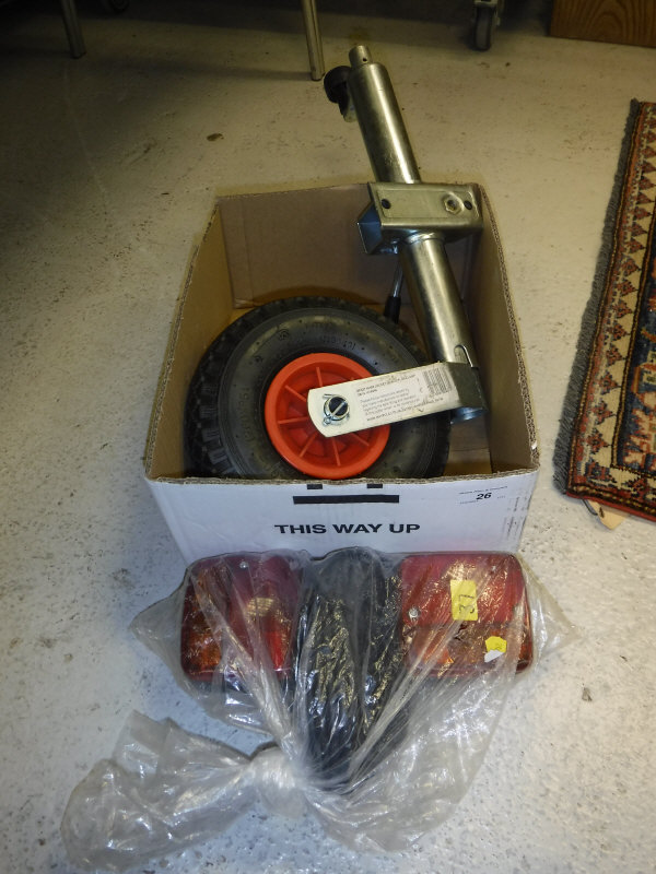 A pneumatic jockey wheel and a magnetic trailer light set*