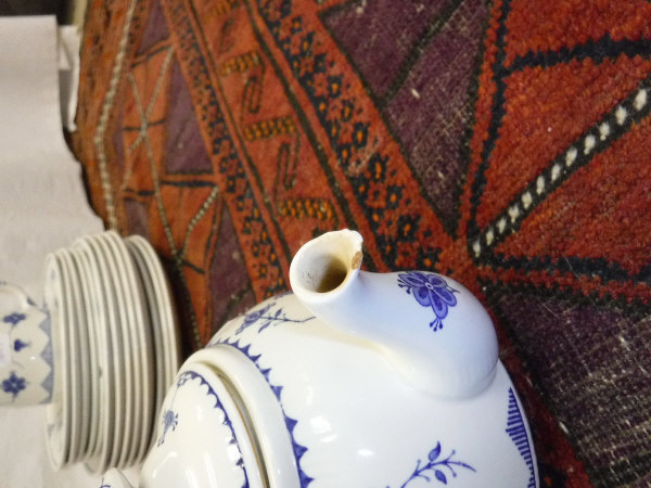A collection of "Denmark" pattern blue and white dinner wares, - Image 7 of 11