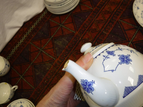 A collection of "Denmark" pattern blue and white dinner wares, - Image 6 of 11