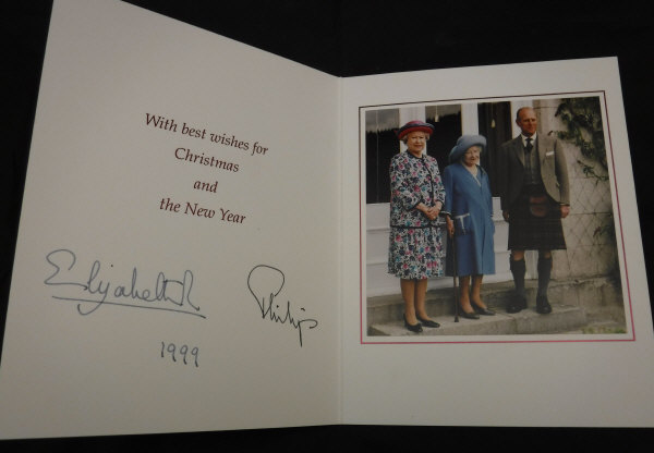 A collection of three Christmas cards from Her Majesty the Queen and Prince Philip dated 1997, - Bild 2 aus 3