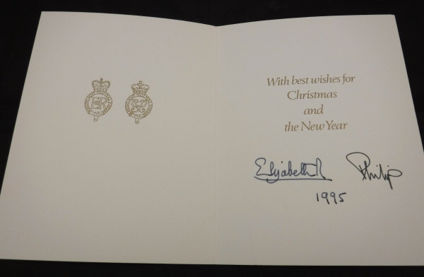 A collection of three Christmas cards from Her Majesty the Queen and Prince Philip dated 1994, - Bild 3 aus 5