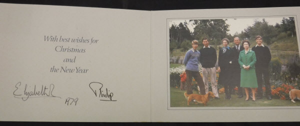 A collection of three Christmas cards from Her Majesty the Queen and Prince Philip dated 1979, - Bild 4 aus 4