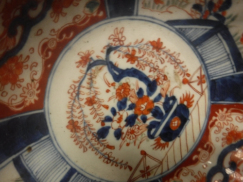 A collection of Oriental wares to include various Imari pallette plates, - Image 32 of 51