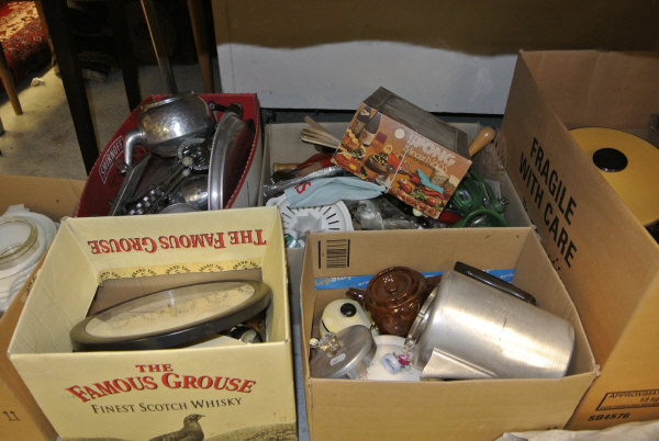 Twelve boxes of assorted kitchenalia to include various mixing bowls, whisks, saucepans, trays etc, - Image 2 of 4