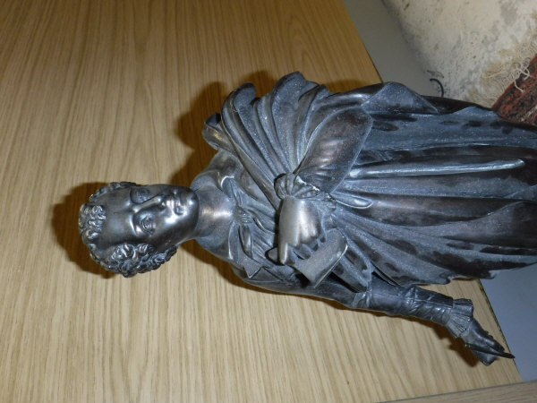 A pair of circa 1900 coppered Spelter figures of writers CONDITION REPORTS Are - Bild 17 aus 26