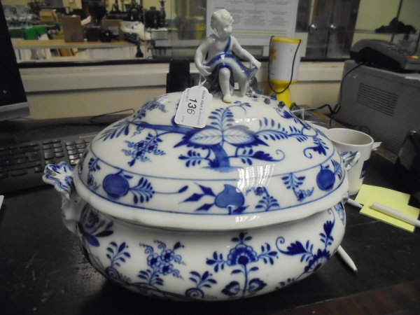 A 19th Century Meissen "Onion" pattern blue and white tureen and cover, - Image 2 of 12